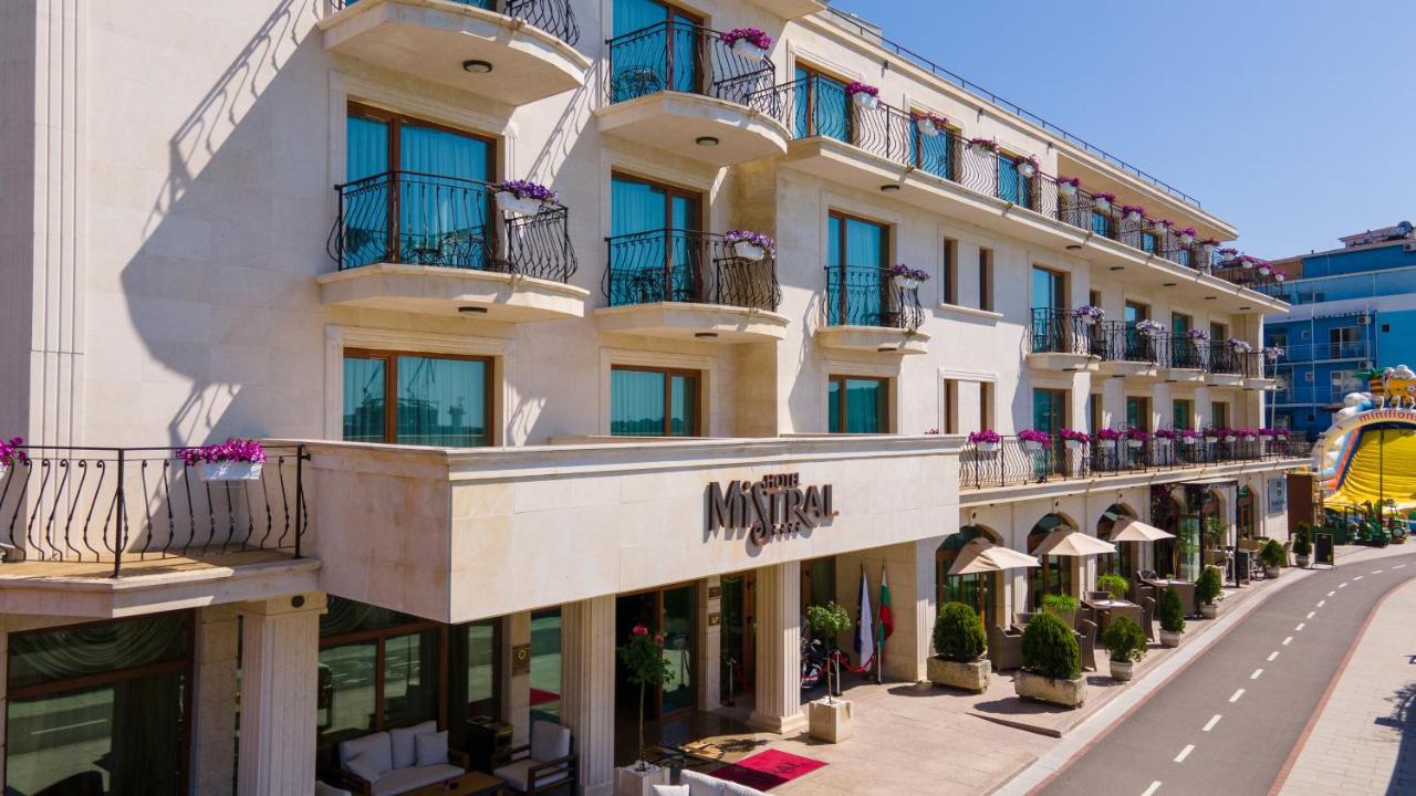 Hotel Mistral Балчик Экстерьер фото